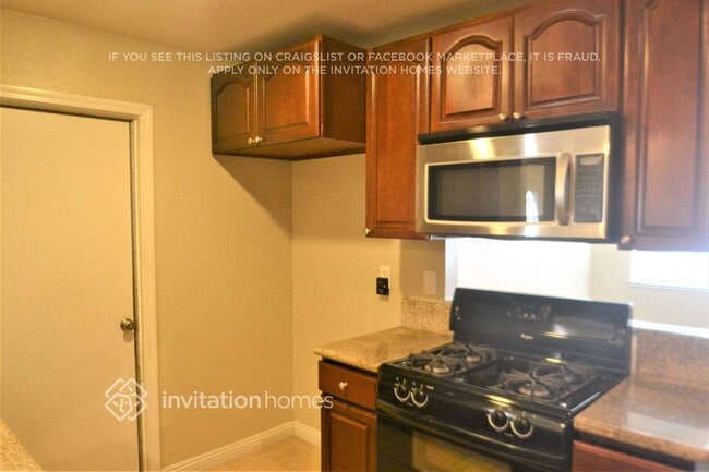 Photo - 810 Trinidad Way