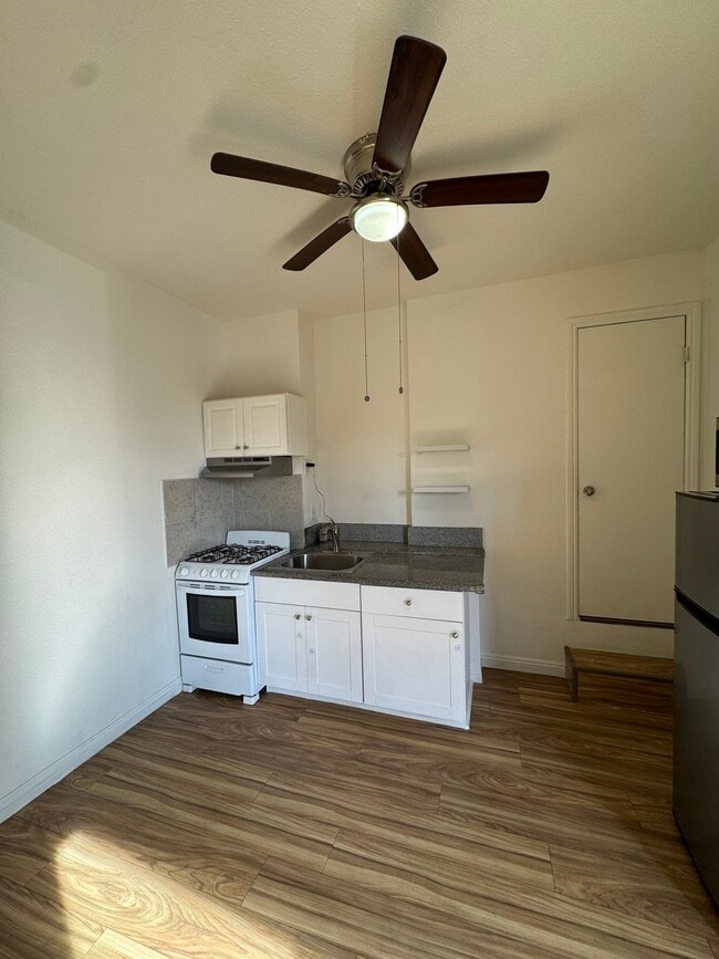 Photo - 8710 Avalon Blvd Unit 1