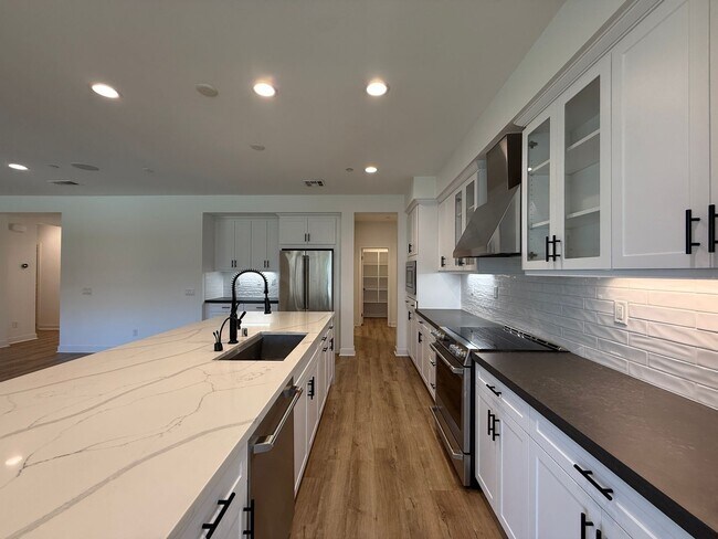 Photo - 39338 Stirrup Ct