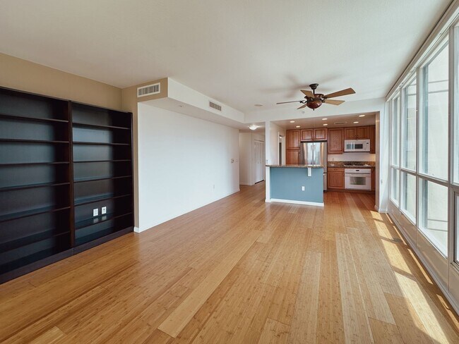 Photo - Modern 2 Bed, 2 Bath Condo in the Heart of... Unit 602
