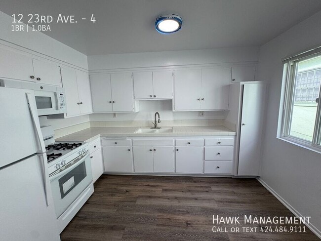 Photo - 12 23rd Ave Unit 4