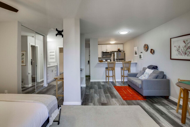Building Photo - 1621 Hotel Cir S Unit SI FL2-ID1601861P