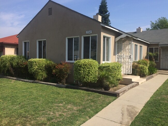 Building Photo - 2240 Euclid Ave Unit 2240