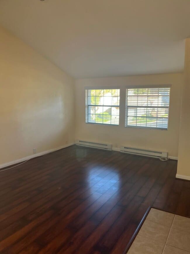 Photo - Spacious Studio