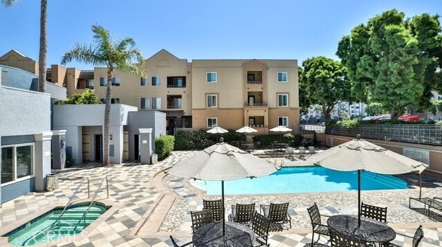 Building Photo - 8889 Caminito Plaza Centro Unit 7128 Rental