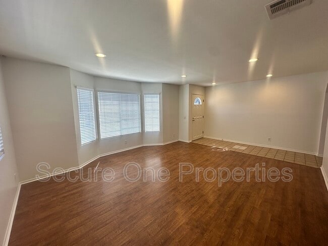 Photo - 1731 Damon St