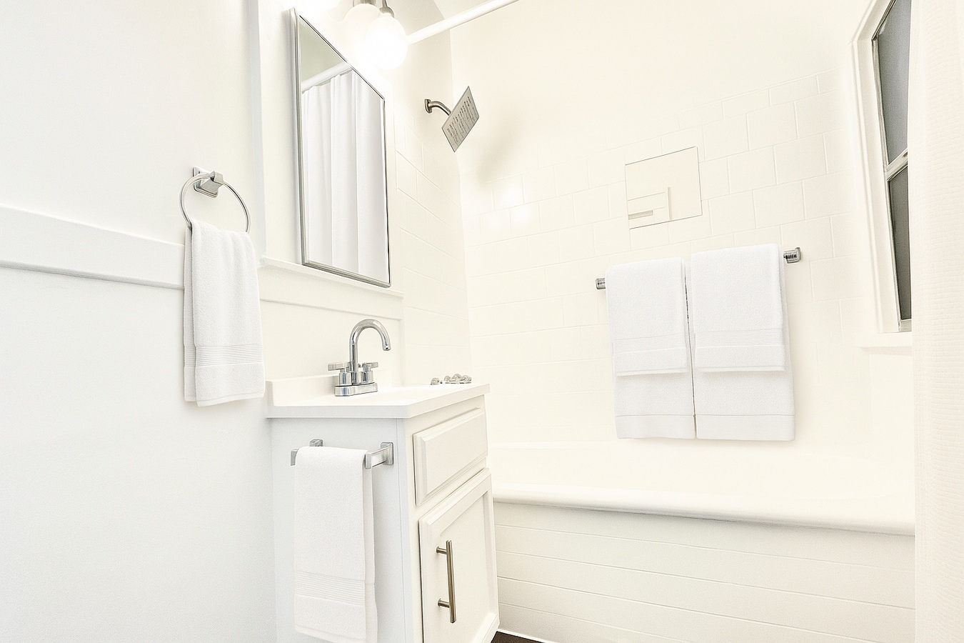 Photo - 913 Grattan St Unit 105