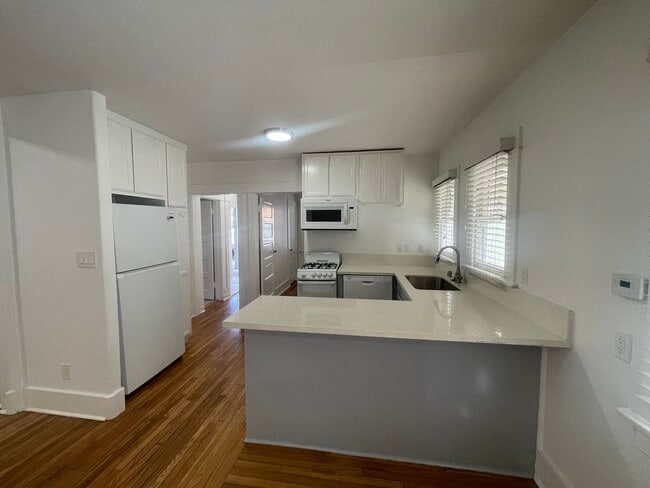 Photo - 320-326 Cherry Ave Unit 320