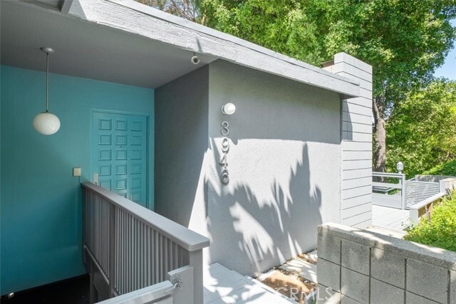 Building Photo - 3946 Alta Mesa Dr