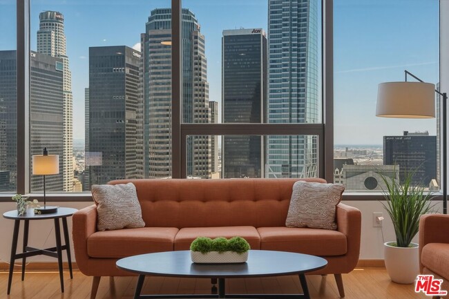 Building Photo - 1100 Wilshire Blvd Unit 2808