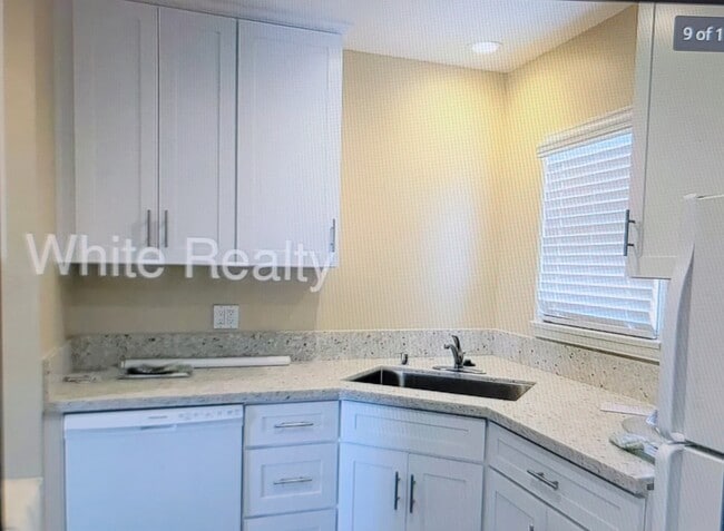 Photo - 2313 Belmont Ave