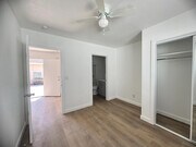 Photo - 1327 E Kingsley Ave Apartments