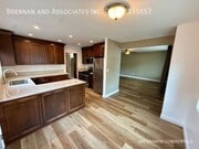 Photo - 1569 Parrot St