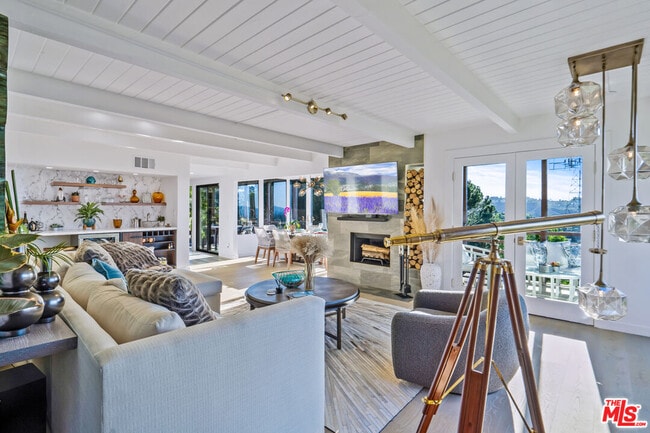 Photo - 3288 Wrightwood Dr