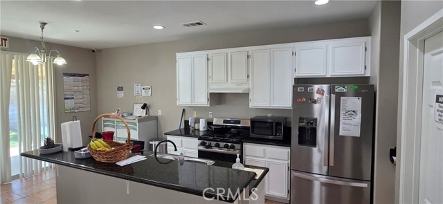 Photo - 17455 Madrone St