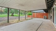 Photo - Spacious 3-Bedroom End Unit with Golf Cour...