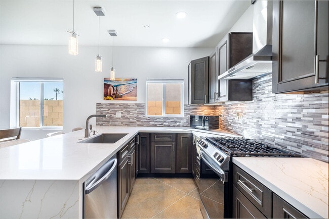 Photo - 15553 Ave Manzana