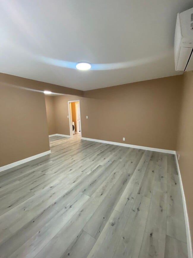 Photo - NEWLY RENOVATED 1 BEDROOM/1 BATH! Unit 6