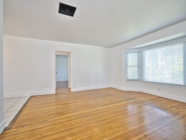 Photo - 6153 N Clybourn Ave Unit 6153