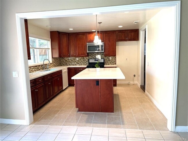 Photo - 7208 Enfield Ave