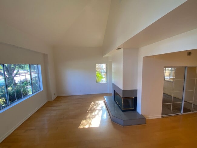 Photo - Walking Distance to Girsh Park - 3+2.5 COND - 2 CAR GARAGE - Pool - Hot Tub