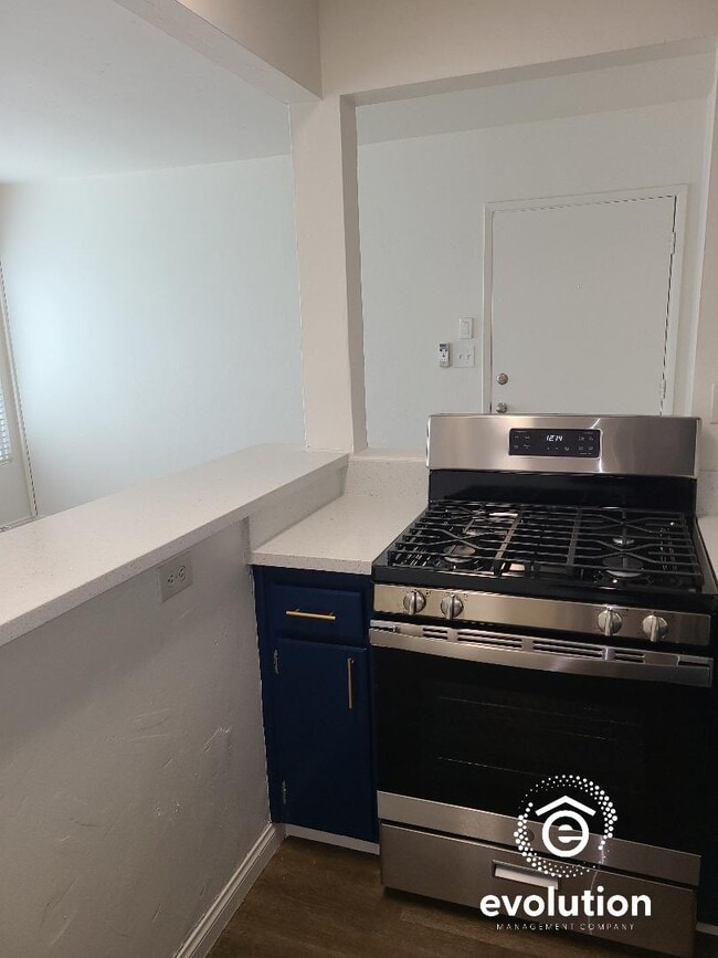 Photo - 734-740.5-7405 Jamaica Ct