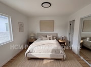 Photo - 856–858 W 47th St