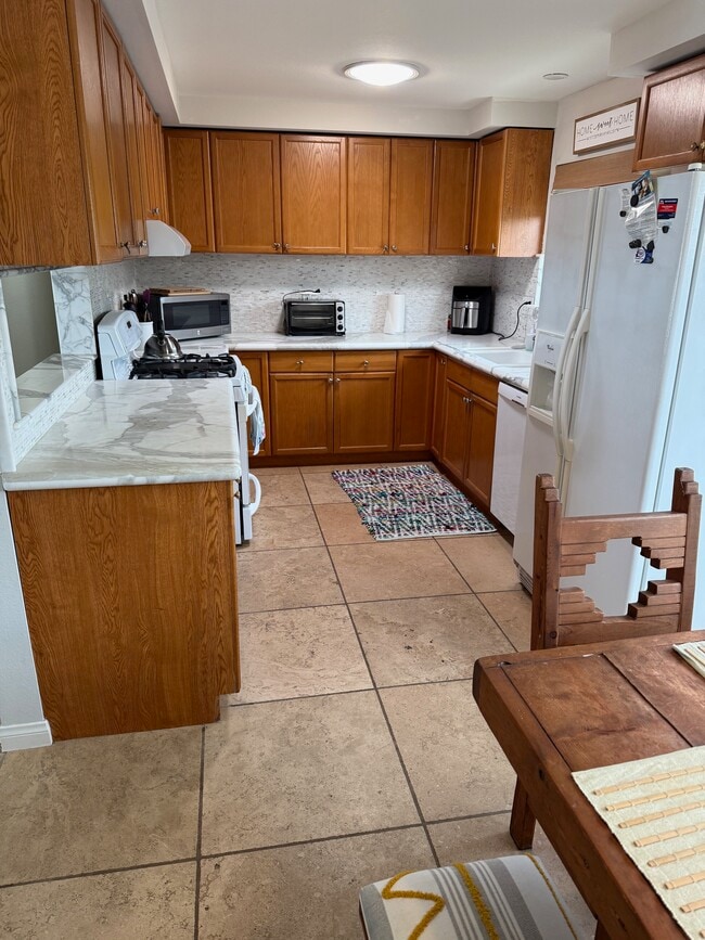 Photo - 4830 Amalfi Way