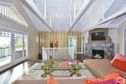 Photo - 2172 Argyle Ave