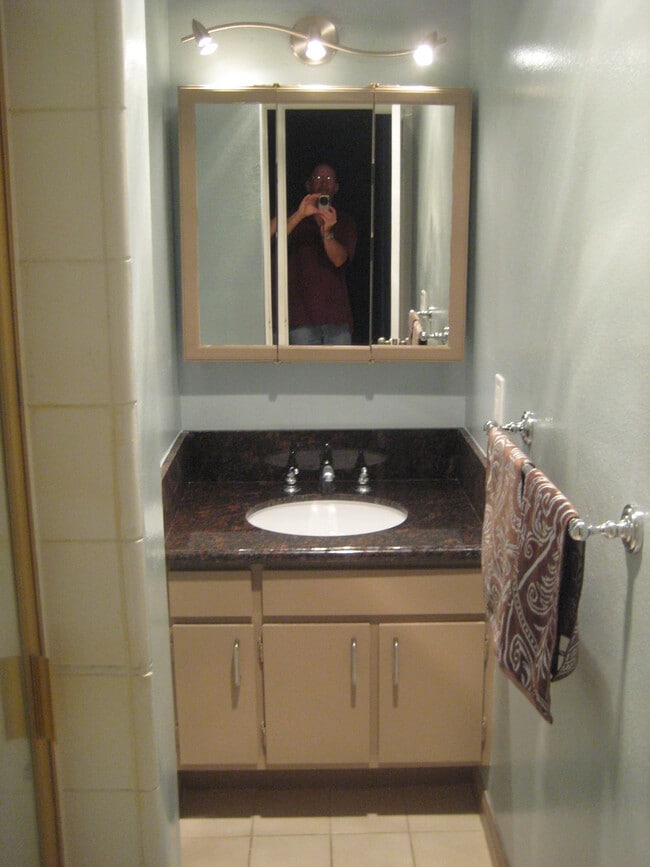 Photo - 7777 W 91st St Unit E2131