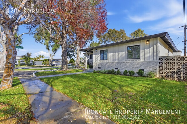 Photo - 1204 Kornblum-