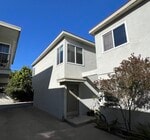 Top floor w/ garage below - 721 Cedar St Unit #B