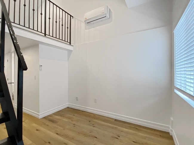 Photo - 3009 Vancouver Ave