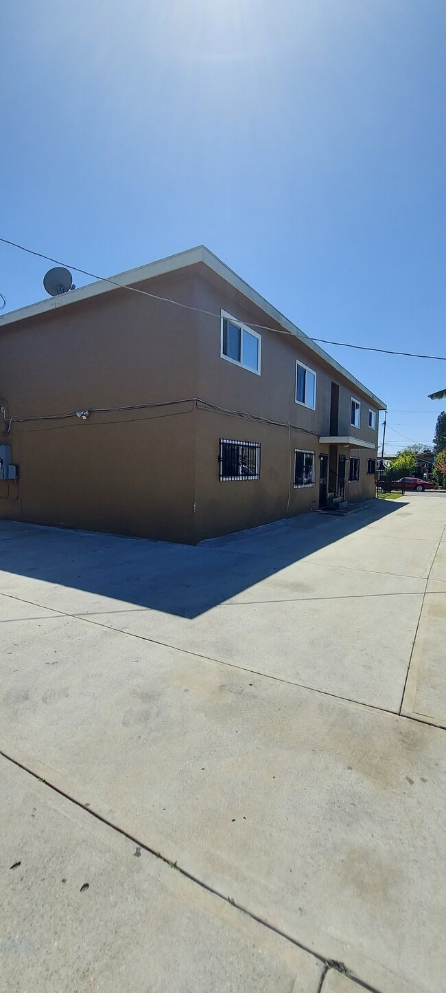 Photo - 155 W 85th Plz Apartments Unit 3
