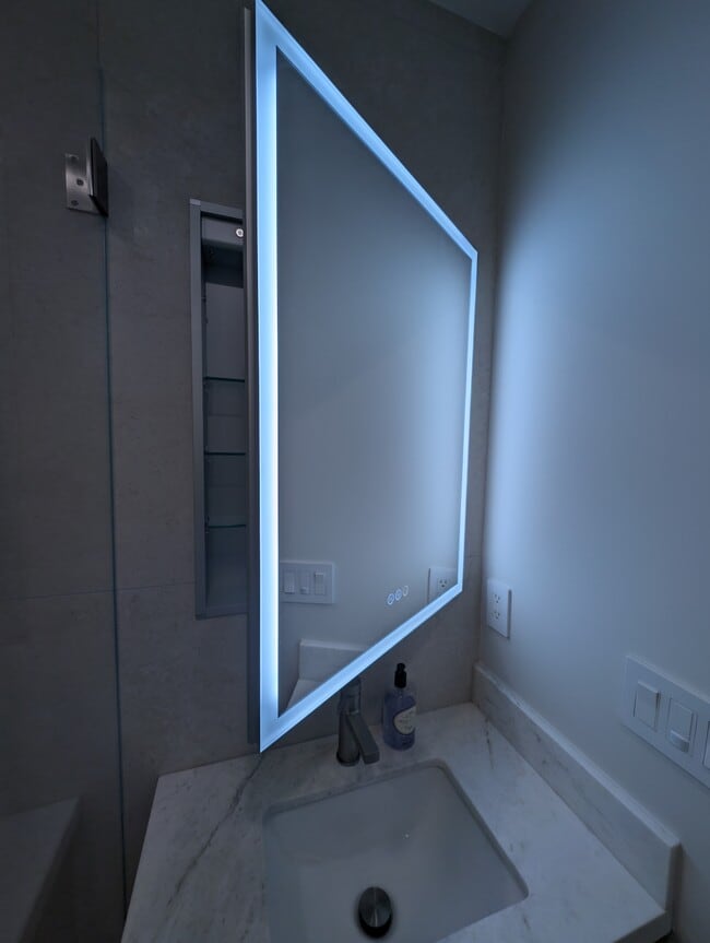 Photo - 6330 Mary Ellen Ave