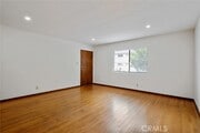 Photo - 983 W 10th St Apartment