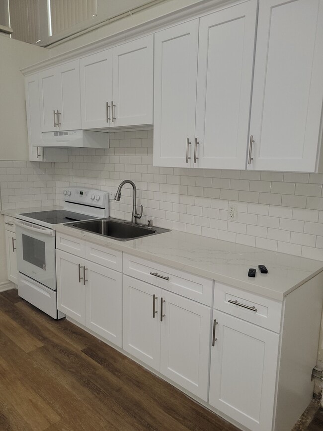 Photo - The Exotic Isle