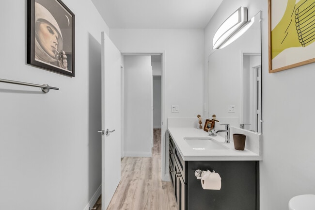 Photo - Anchor Point