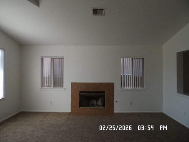 Photo - 3 Bedrooms, 2 Bathrooms, Approx 1582 sq. ft., 2 Car Garage, Fenced Back Yard, Rock-scaped Front Y...