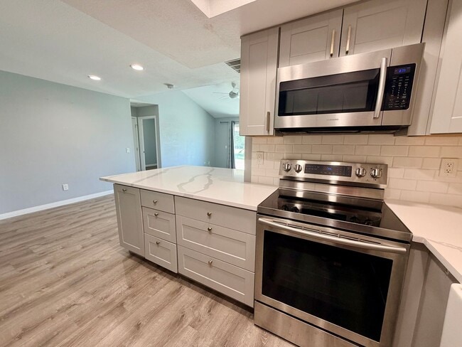 Photo - AVAILABLE NOW! BEAUTIFUL 2-Bedroom 2 -bathroom Condo in La Quinta Palms!