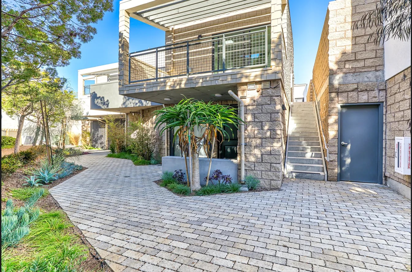 Girard Ave - Girard Ave