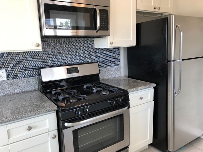 Photo - Talmadge 1 bedroom beauty!!  4459 1/2 52nd Street, San Diego CA 92115 Unit 4459 1/2 52nd Street