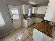 Photo - 2943 Talbot St