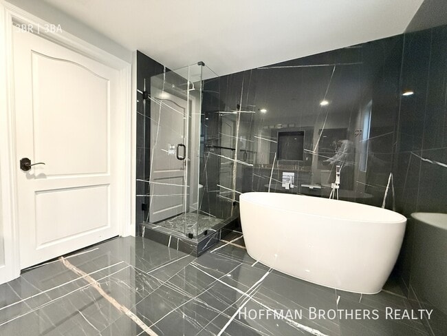 Photo - 1135 Rexford Dr Unit 102