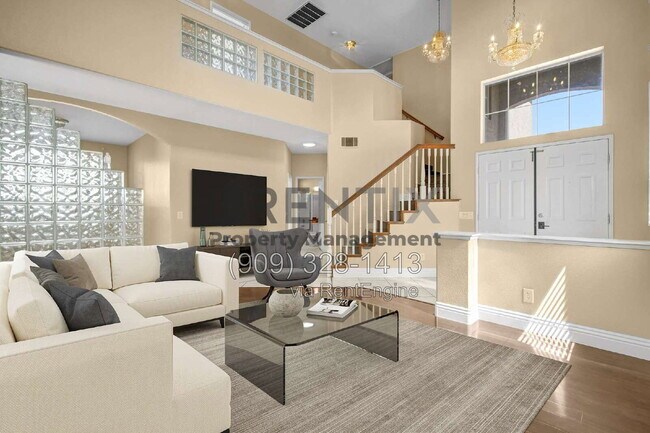 Photo - 6694 Cowboy St