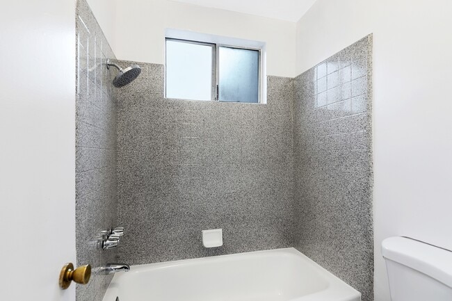 Photo - 1215 N McCadden Pl