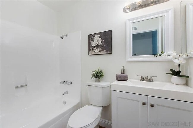 Photo - Welcome to your future home! Beautiful 3-bedroom, 2-bathroom house - Don't Miss out