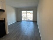 Photo - 2409 W 227th