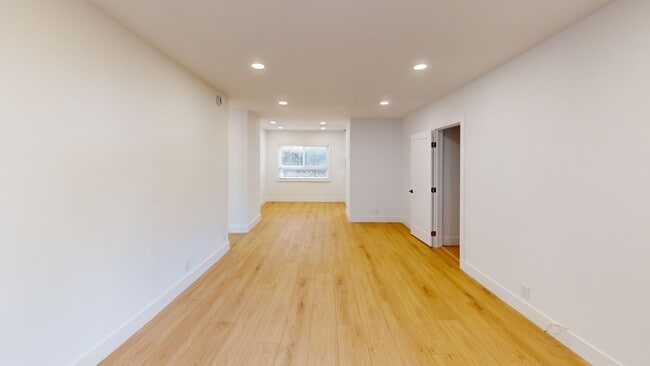 Photo - Welcome Home || Newly Upgraded WeHo Apt || 943 Gardner