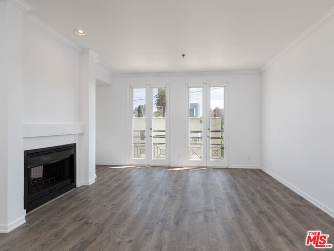 Photo - 230 S Hamilton Dr Unit 208